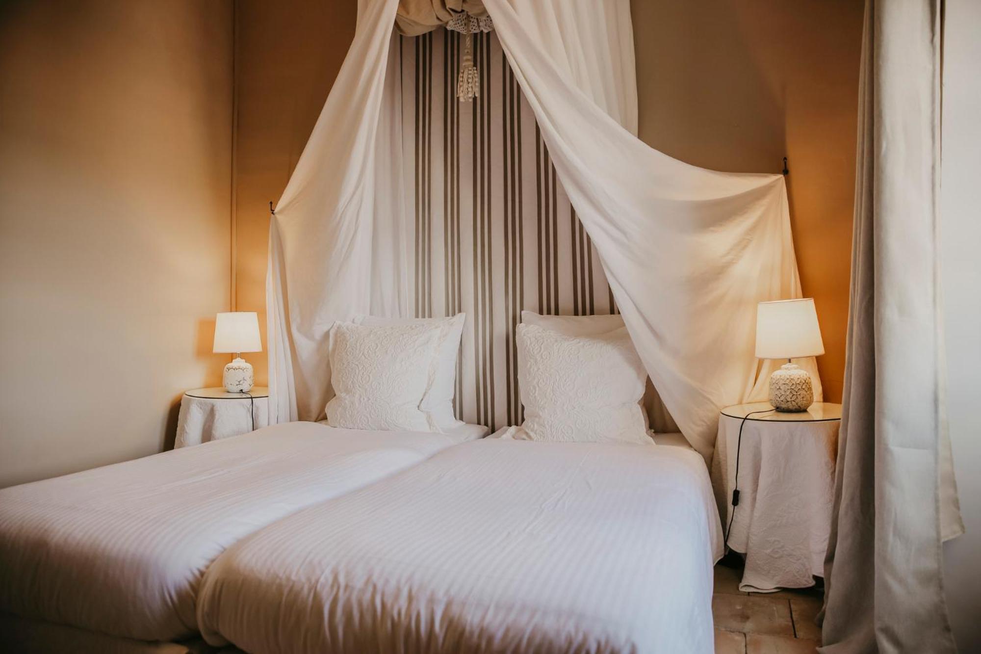 Domaine De La Monestarie - Teritoria Hotel Bernac  Quarto foto